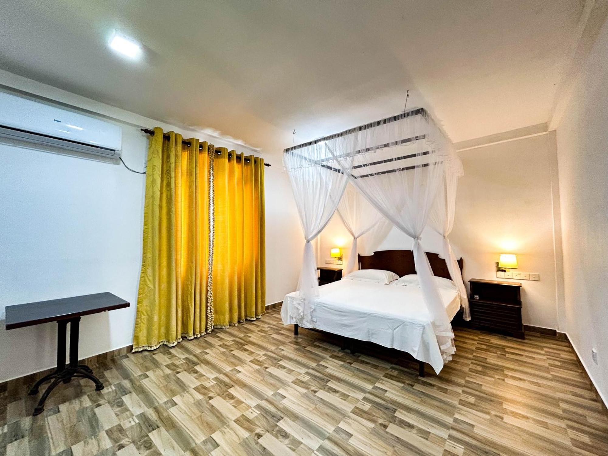 Hotel La Felicita Mirissa Exteriér fotografie