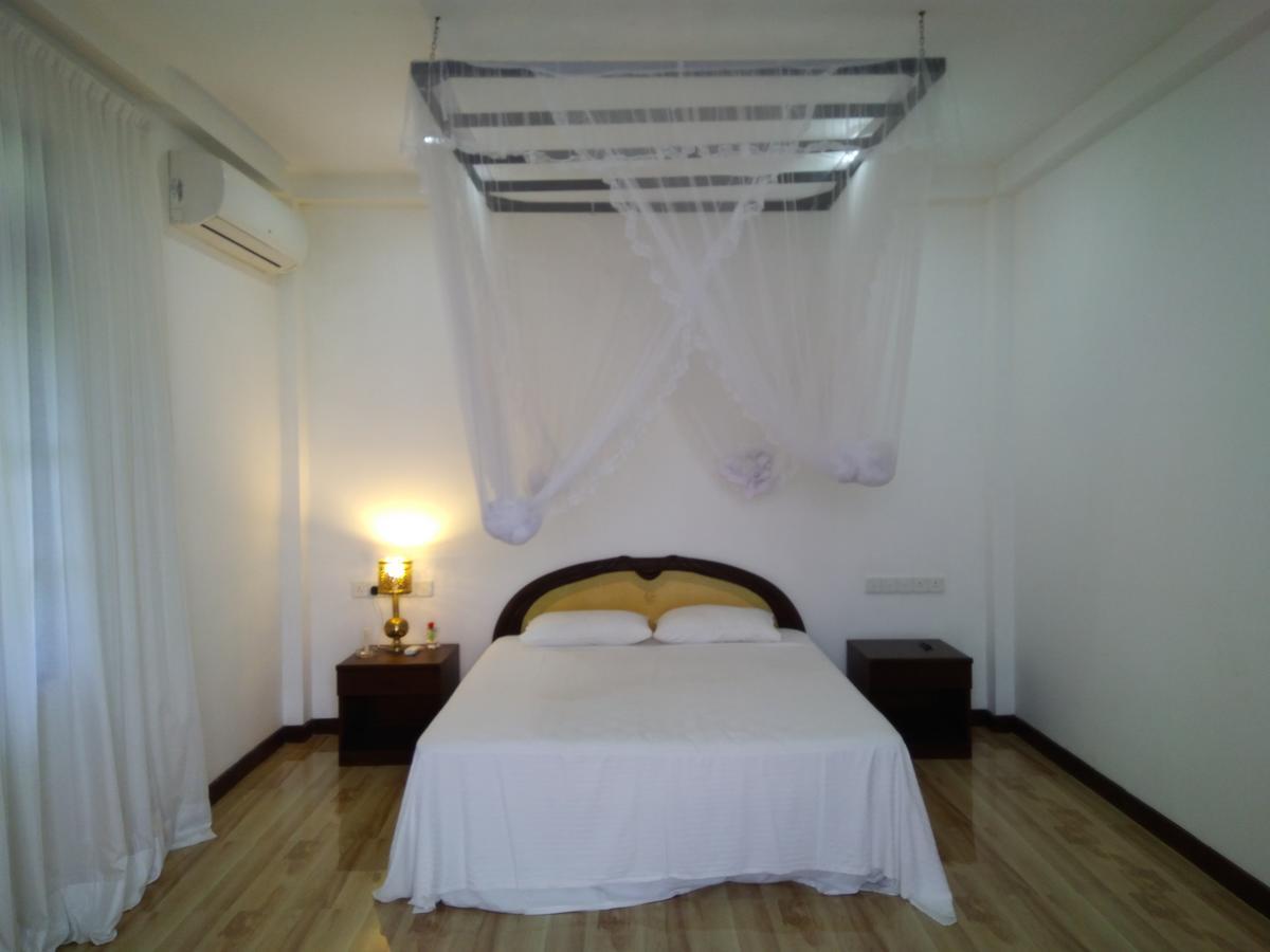 Hotel La Felicita Mirissa Exteriér fotografie
