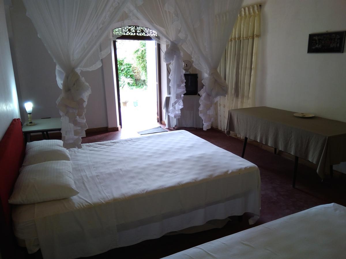 Hotel La Felicita Mirissa Exteriér fotografie